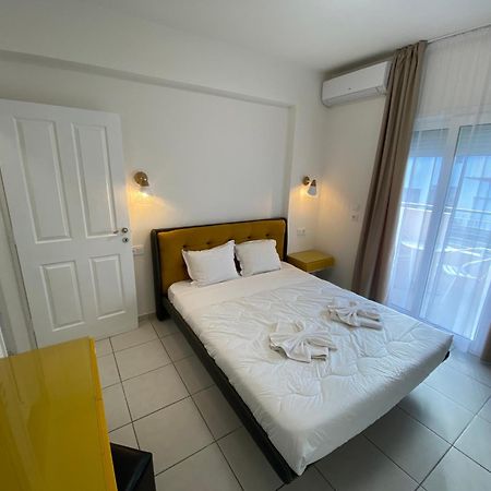 Opalium Beach Front Suites Potos Exterior foto