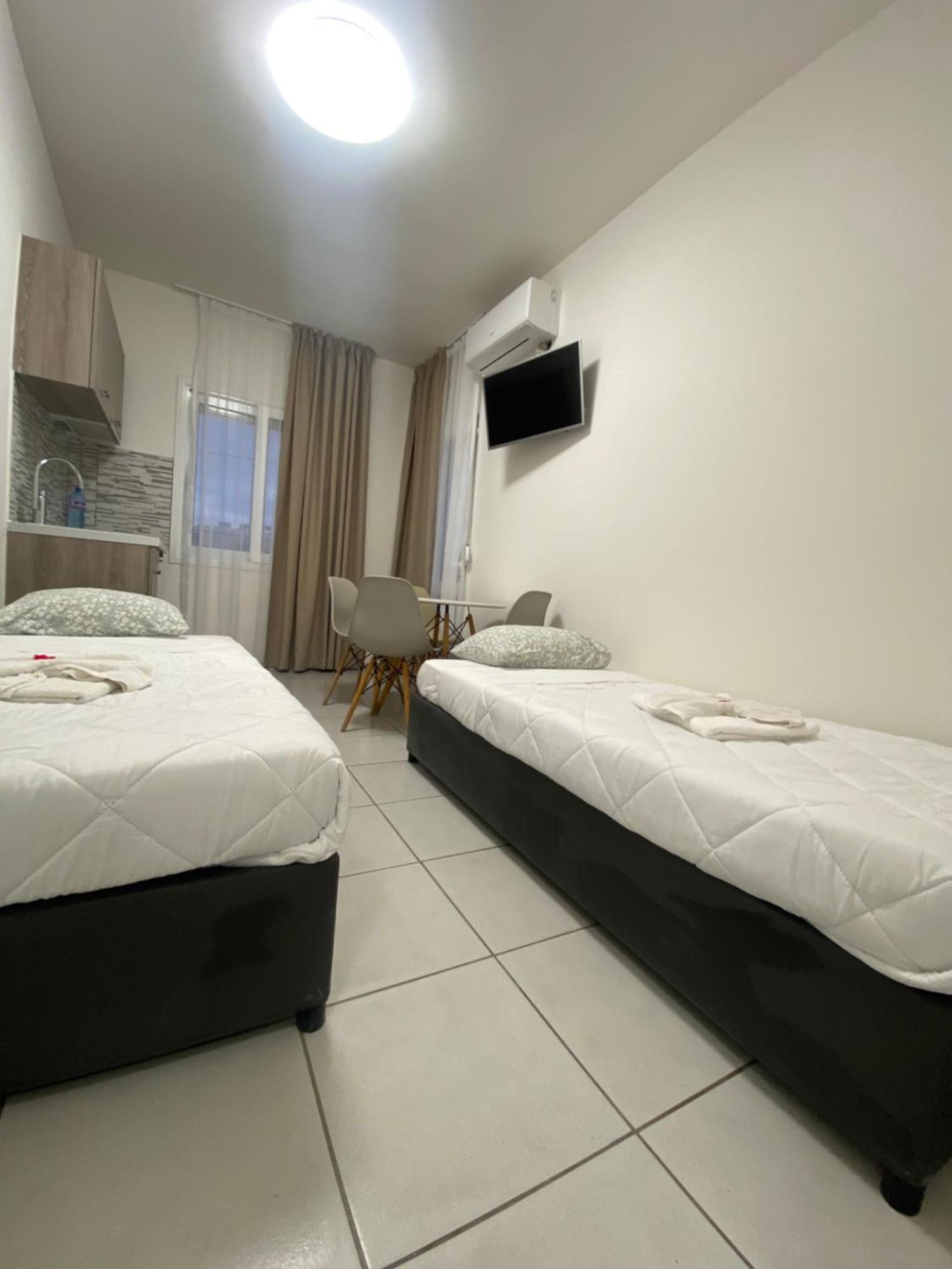Opalium Beach Front Suites Potos Exterior foto